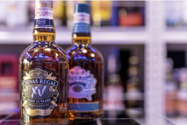 Chivas Regal 15 Years XV - Image 6
